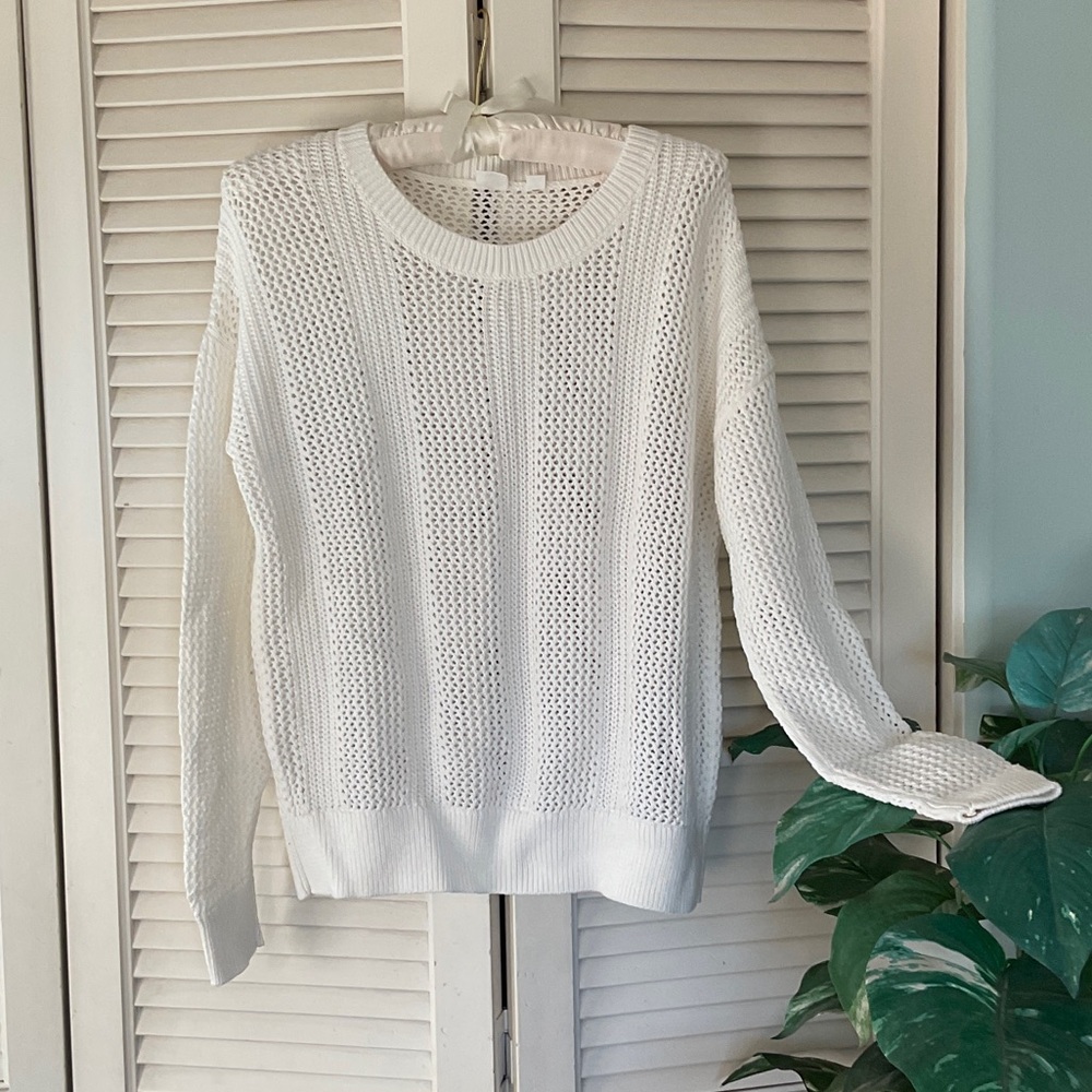 GAP Classic White Knit Crew Neck Sweater